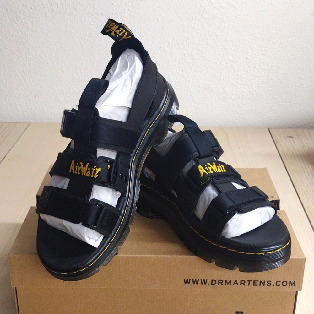 Dr.Martens Webbing Sandals!